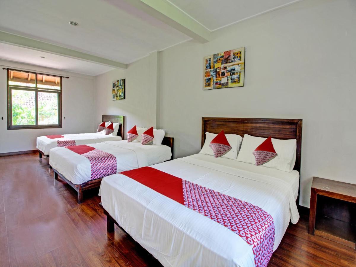 Wisma tamu Collection O 91300 Sunny Side 3*